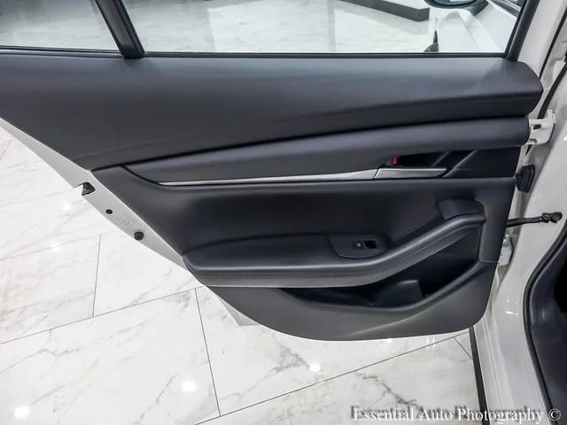 SEMINUEVOS MAZDA Mazda3 Sedan a Estados en autogozo