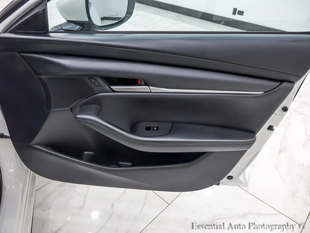 SEMINUEVOS MAZDA Mazda3 Sedan a Estados en autogozo