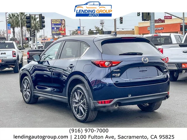 SEMINUEVOS MAZDA CX-5 at Lending Group Auto in Sacramento