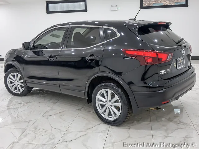 SEMINUEVOS NISSAN Rogue Sport a Estados en autogozo