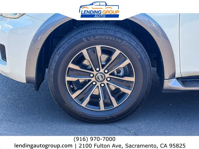 SEMINUEVOS NISSAN Armada at Lending Group Auto in Sacramento