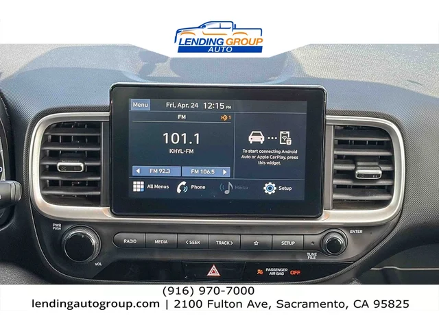 SEMINUEVOS HYUNDAI Venue at Lending Group Auto in Sacramento