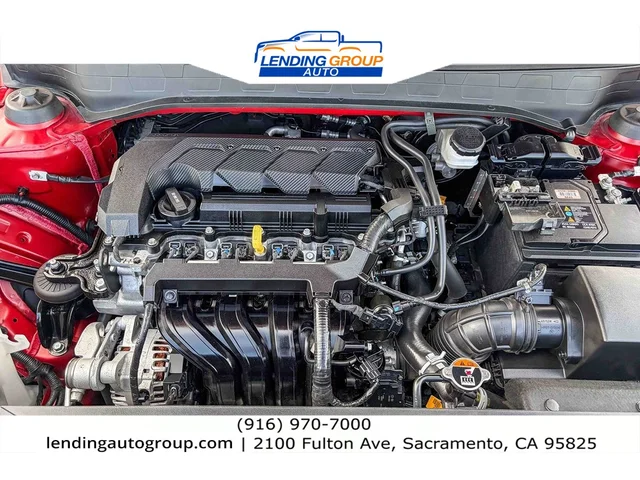 SEMINUEVOS HYUNDAI Venue at Lending Group Auto in Sacramento
