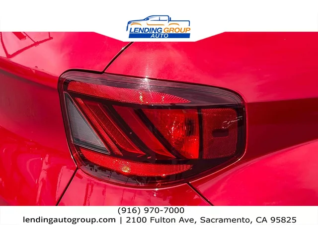 SEMINUEVOS HYUNDAI Venue at Lending Group Auto in Sacramento