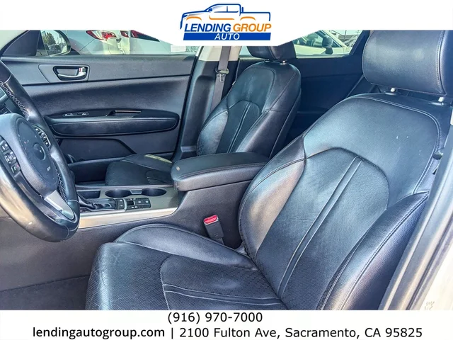 SEMINUEVOS KIA Optima Hybrid at Lending Group Auto in Sacramento