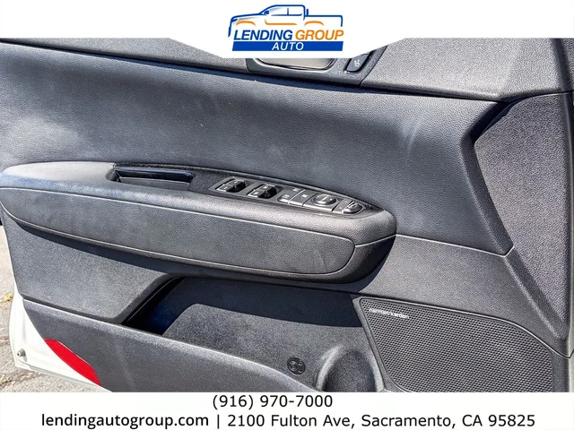 SEMINUEVOS KIA Optima Hybrid at Lending Group Auto in Sacramento