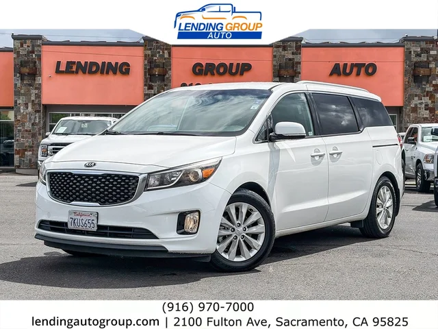 SEMINUEVOS KIA Sedona at Lending Group Auto in Sacramento
