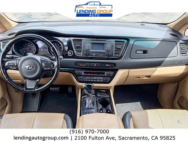SEMINUEVOS KIA Sedona at Lending Group Auto in Sacramento