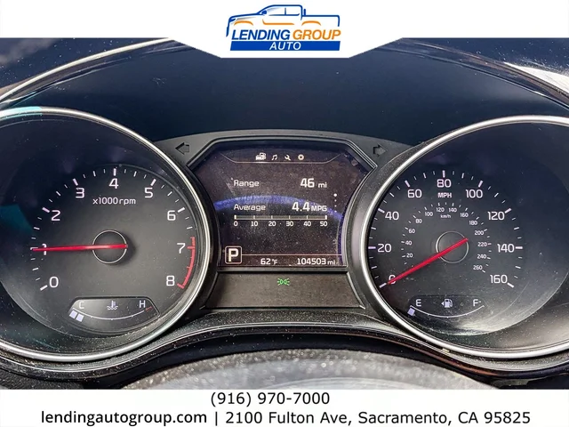 SEMINUEVOS KIA Sedona at Lending Group Auto in Sacramento