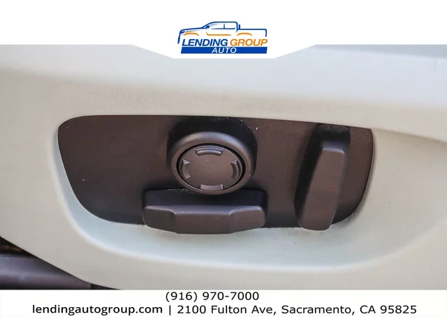 SEMINUEVOS LAND ROVER Discovery Sport at Lending Group Auto in Sacramento