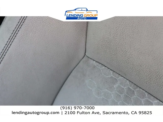 SEMINUEVOS LAND ROVER Discovery Sport at Lending Group Auto in Sacramento