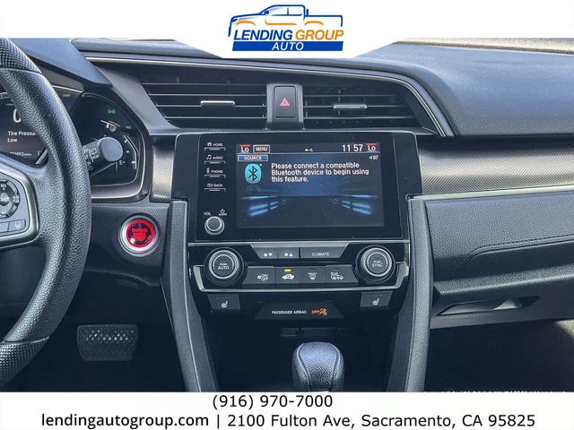 SEMINUEVOS HONDA Civic Hatchback at Lending Group Auto in Sacramento
