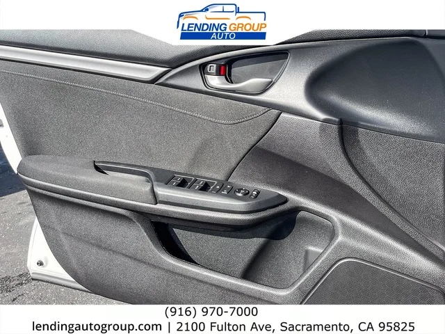 SEMINUEVOS HONDA Civic Hatchback at Lending Group Auto in Sacramento