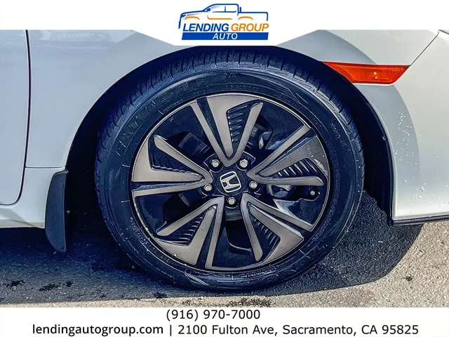 SEMINUEVOS HONDA Civic Hatchback at Lending Group Auto in Sacramento