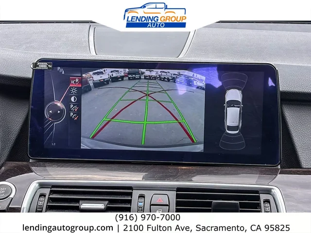 SEMINUEVOS BMW 5 Series at Lending Group Auto in Sacramento