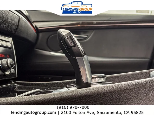 SEMINUEVOS BMW 5 Series at Lending Group Auto in Sacramento