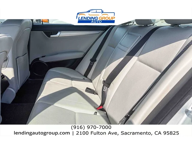 SEMINUEVOS MERCEDES-BENZ C 250 at Lending Group Auto in Sacramento