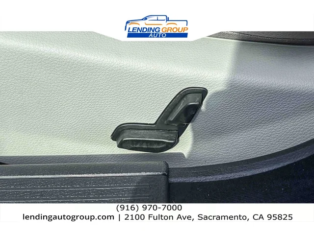 SEMINUEVOS MERCEDES-BENZ C 250 at Lending Group Auto in Sacramento