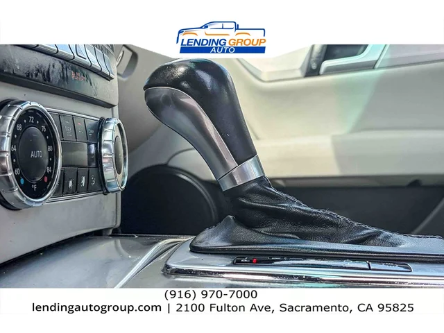SEMINUEVOS MERCEDES-BENZ C 250 at Lending Group Auto in Sacramento