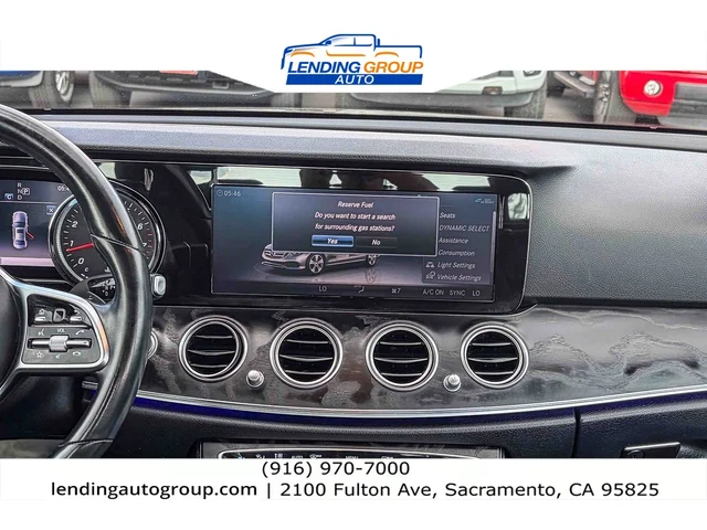 SEMINUEVOS MERCEDES-BENZ E 300 at Lending Group Auto in Sacramento