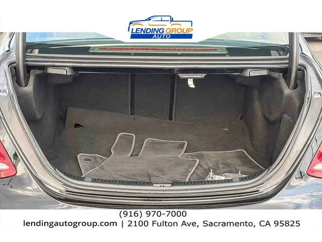 SEMINUEVOS MERCEDES-BENZ E 300 at Lending Group Auto in Sacramento