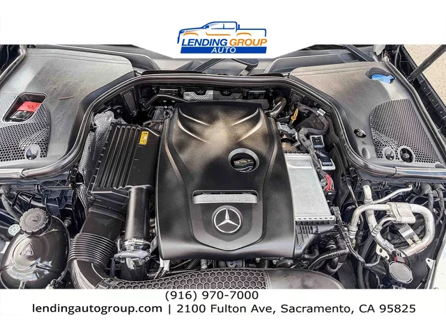 SEMINUEVOS MERCEDES-BENZ E 300 at Lending Group Auto in Sacramento