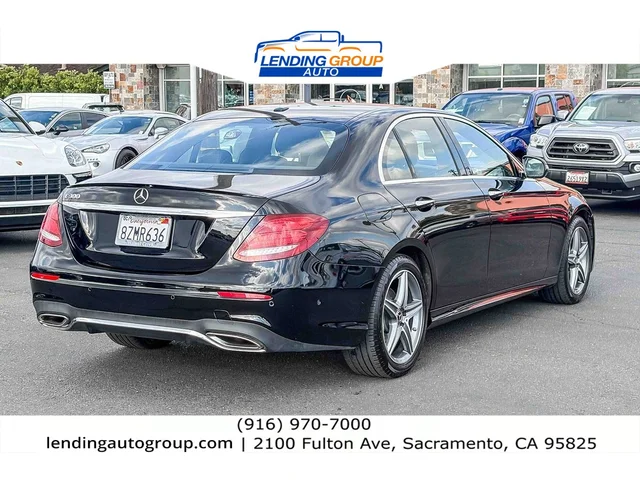 SEMINUEVOS MERCEDES-BENZ E 300 at Lending Group Auto in Sacramento