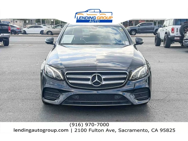 SEMINUEVOS MERCEDES-BENZ E 300 at Lending Group Auto in Sacramento