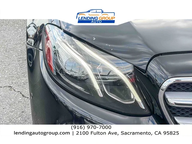 SEMINUEVOS MERCEDES-BENZ E 300 at Lending Group Auto in Sacramento