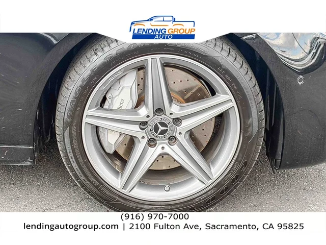 SEMINUEVOS MERCEDES-BENZ E 300 at Lending Group Auto in Sacramento