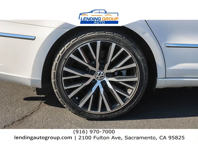 SEMINUEVOS VOLKSWAGEN CC at Lending Group Auto in Sacramento
