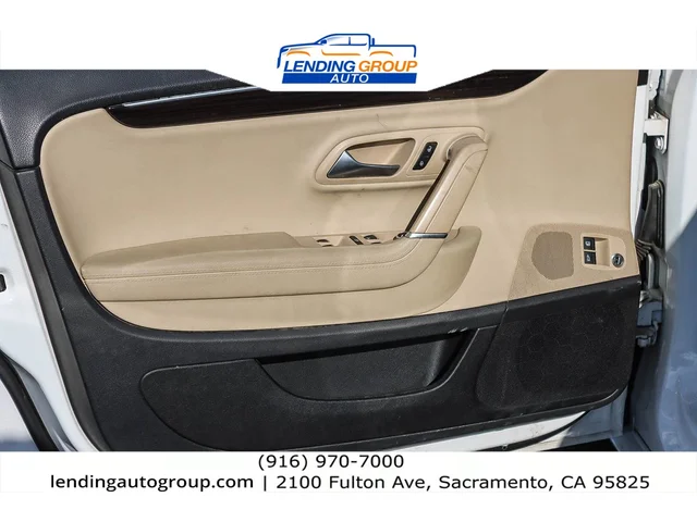 SEMINUEVOS VOLKSWAGEN CC at Lending Group Auto in Sacramento