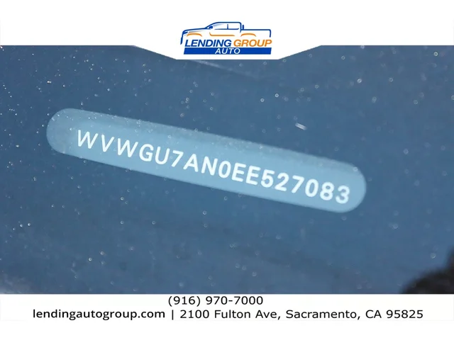 SEMINUEVOS VOLKSWAGEN CC at Lending Group Auto in Sacramento