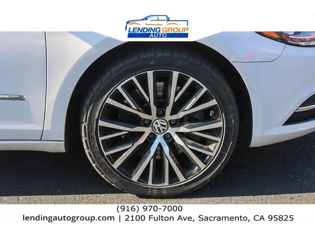 SEMINUEVOS VOLKSWAGEN CC at Lending Group Auto in Sacramento