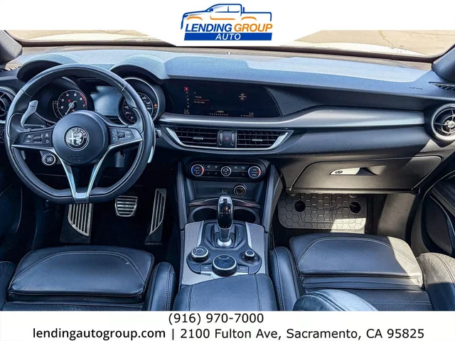 SEMINUEVOS ALFA ROMEO Stelvio at Lending Group Auto in Sacramento