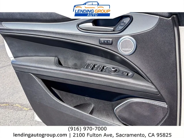 SEMINUEVOS ALFA ROMEO Stelvio at Lending Group Auto in Sacramento