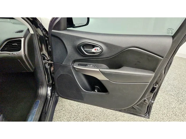 SEMINUEVOS JEEP Cherokee a Estados en autogozo