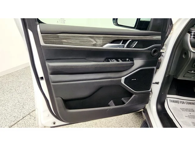 SEMINUEVOS JEEP Wagoneer a Estados en autogozo