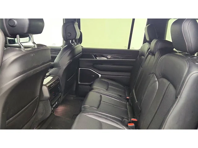 SEMINUEVOS JEEP Wagoneer a Estados en autogozo