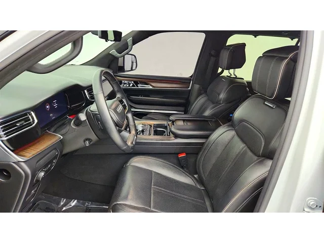 SEMINUEVOS JEEP Grand Wagoneer a Estados en autogozo
