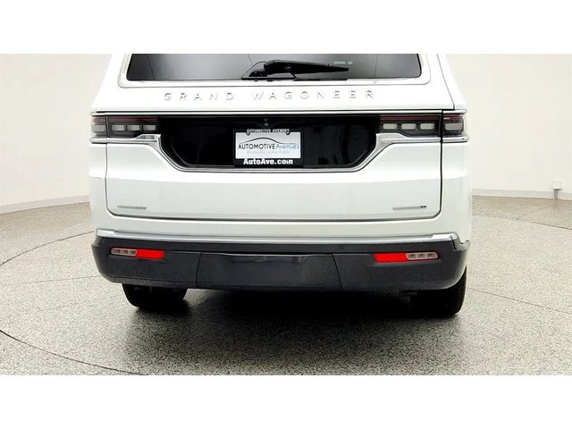 SEMINUEVOS JEEP Grand Wagoneer a Estados en autogozo