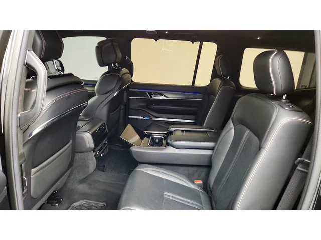 SEMINUEVOS JEEP Grand Wagoneer a Estados en autogozo