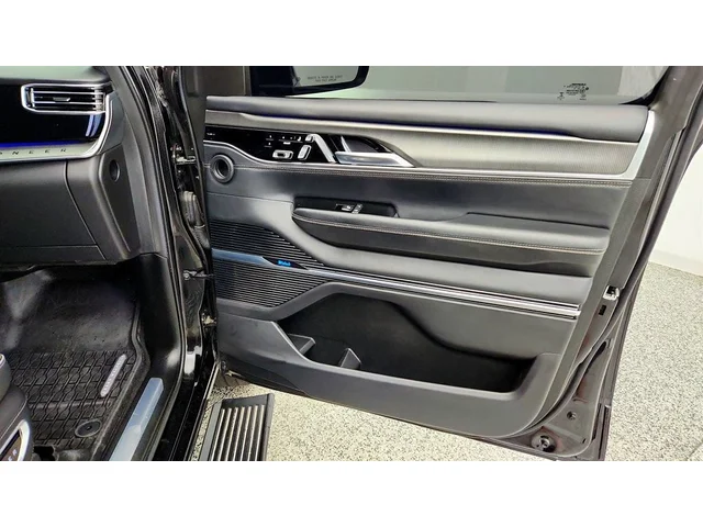 SEMINUEVOS JEEP Grand Wagoneer a Estados en autogozo