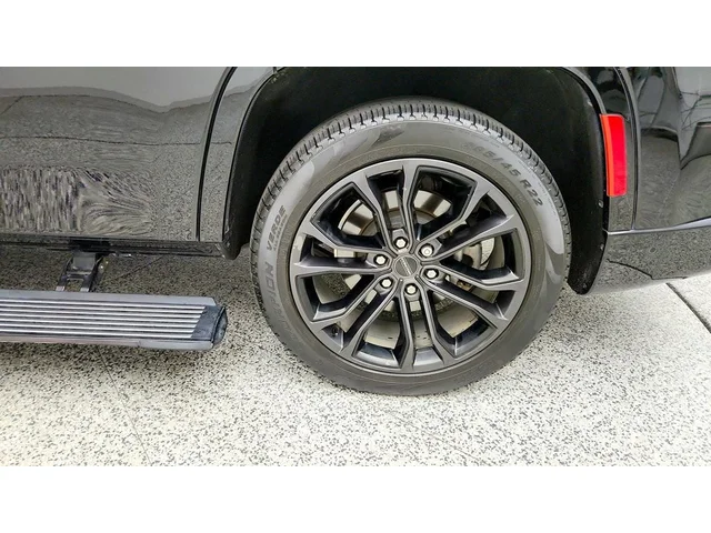 SEMINUEVOS JEEP Grand Wagoneer a Estados en autogozo