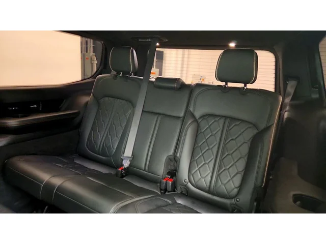 SEMINUEVOS JEEP Grand Wagoneer a Estados en autogozo