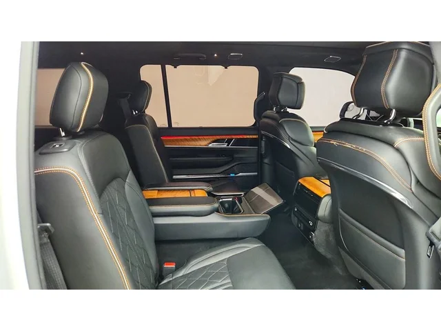 SEMINUEVOS JEEP Grand Wagoneer a Estados en autogozo