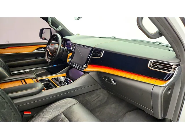 SEMINUEVOS JEEP Grand Wagoneer a Estados en autogozo