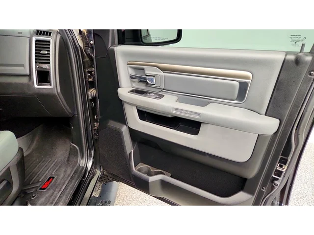 SEMINUEVOS RAM 1500 a Estados en autogozo