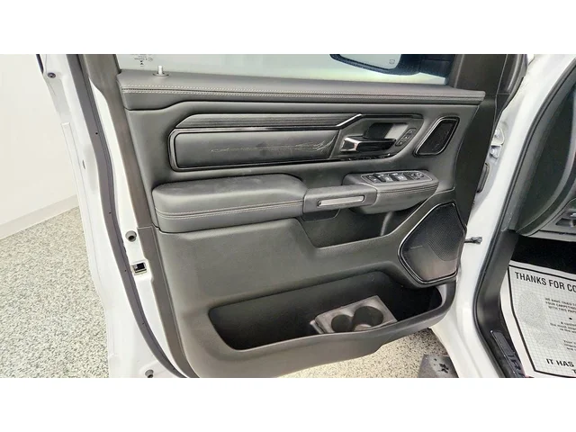 SEMINUEVOS RAM 1500 a Estados en autogozo