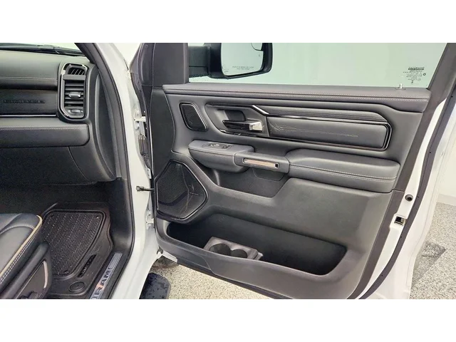 SEMINUEVOS RAM 1500 a Estados en autogozo